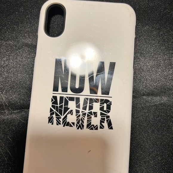 iPhone XS Max Cases - Picture 5 of 9